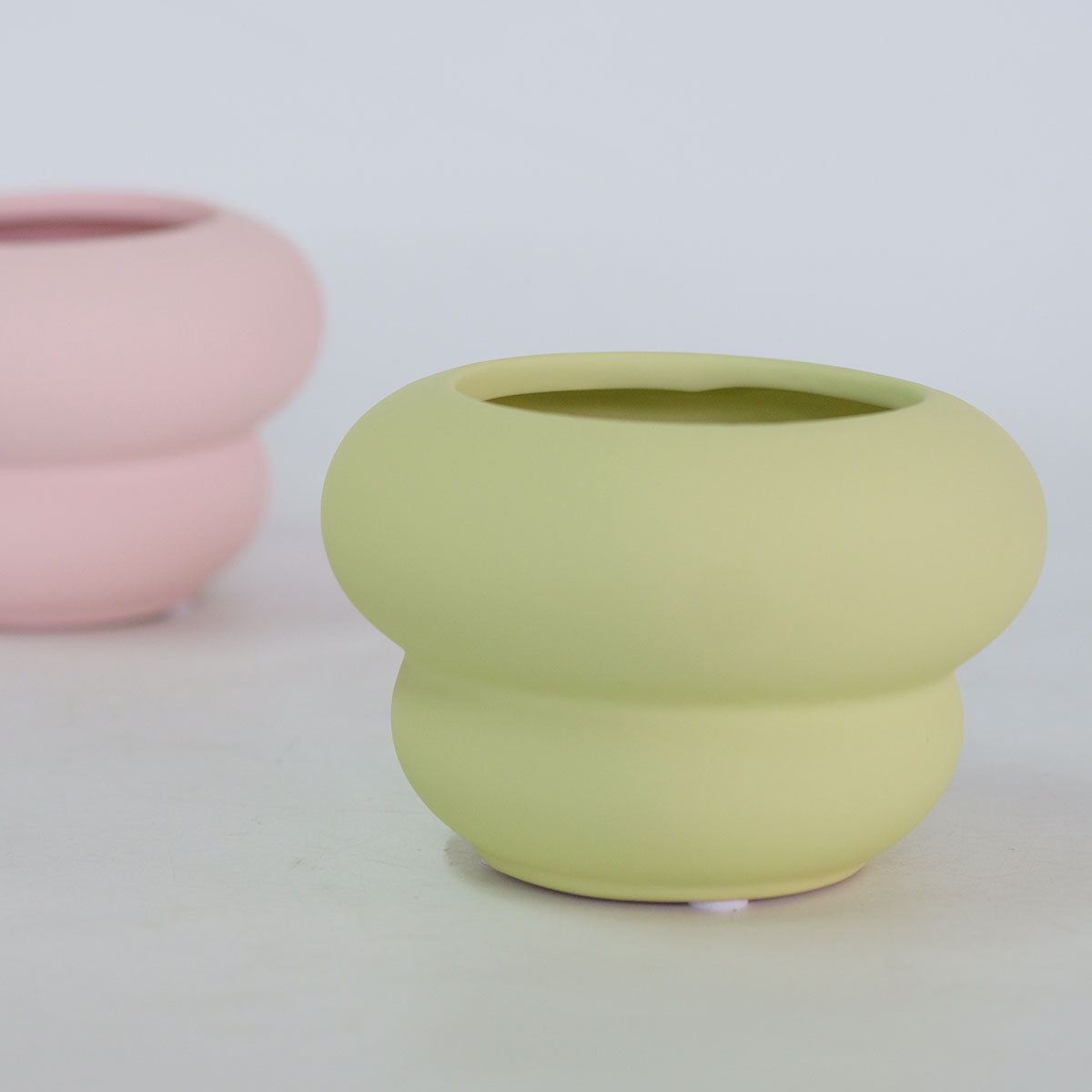 植木鉢 おしゃれ 室内 ステラ 鉢カバー かわいい もこもこ 陶器鉢 底穴なし 径12.5cm 高さ8.5cm パステルカラー