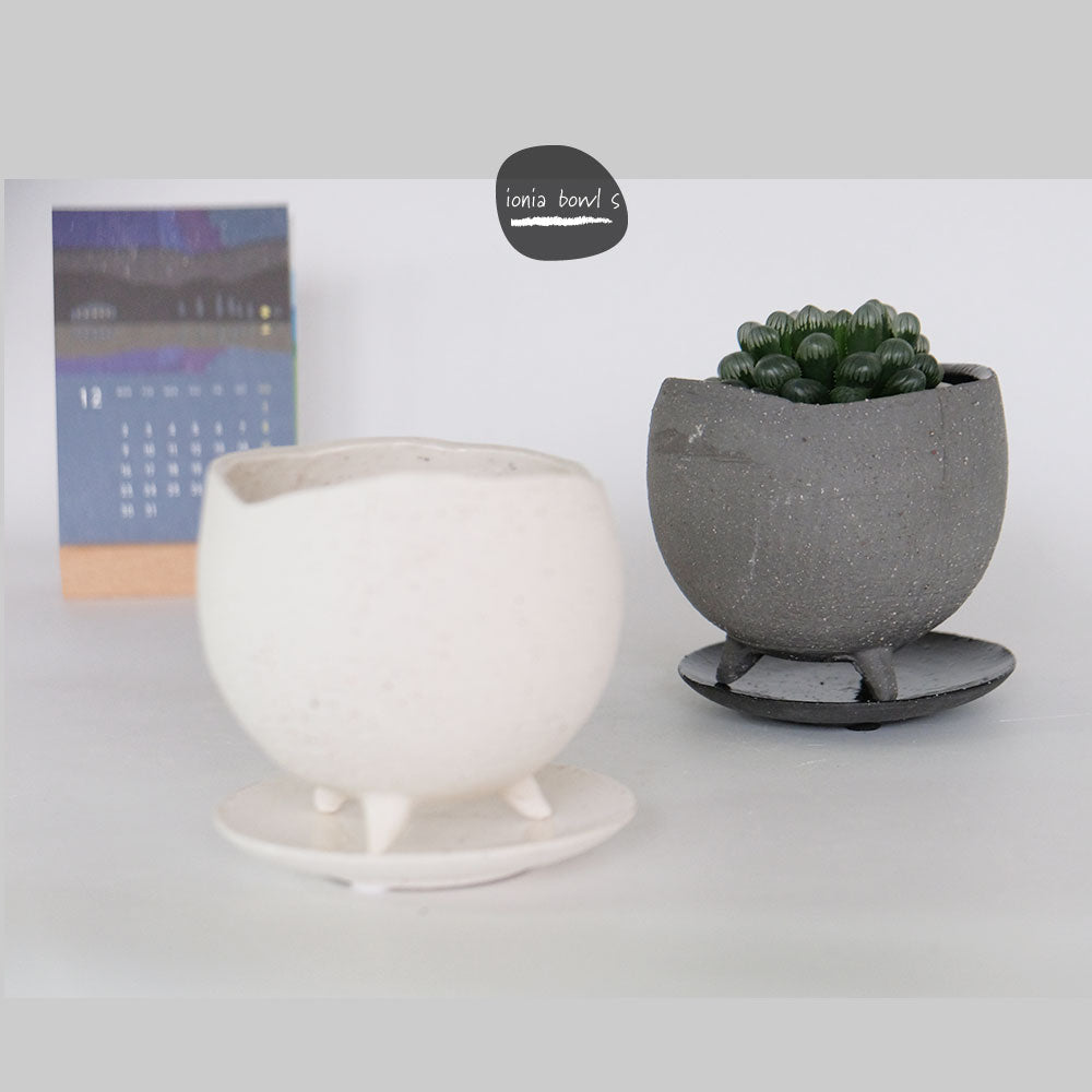 植木鉢 おしゃれ 陶器鉢 イオニアボウル 受皿付 ポット セラミック 径10.5cm 高9cm 3号 変わり鉢 白鉢 黒鉢 底穴あり