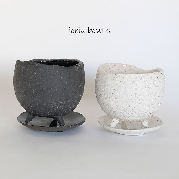 植木鉢 おしゃれ 陶器鉢 イオニアボウル 受皿付 ポット セラミック 径10.5cm 高9cm 3号 変わり鉢 白鉢 黒鉢 底穴あり