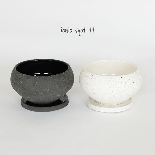 おしゃれ 陶器鉢 イオニアスクワットM 受皿付 ポット セラミック 釉薬 径11.5cm 高6.5cm 底穴あり