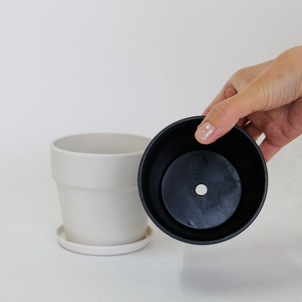 植木鉢 おしゃれ 軽い プラ鉢 ソリッド10 受皿付 3号鉢 プラスチック カラフル プランター 鉢径10cm 高さ9.5cm プランツポット かわいい